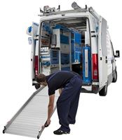 03_Rampa de carga abierta para vehículo comercial